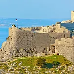 Appartamento Apartment - Sleeps 6 - Jacuzzi - Seaside - Parking *