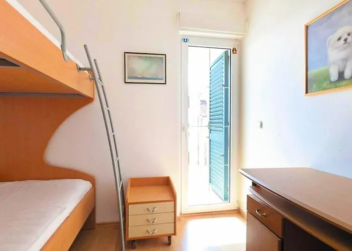 Apartment Apartment - Sleeps 6 - Jacuzzi - Seaside - Parking *