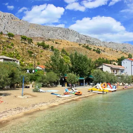 Apartment - Sleeps 6 - Jacuzzi - Seaside - Parking Apartment