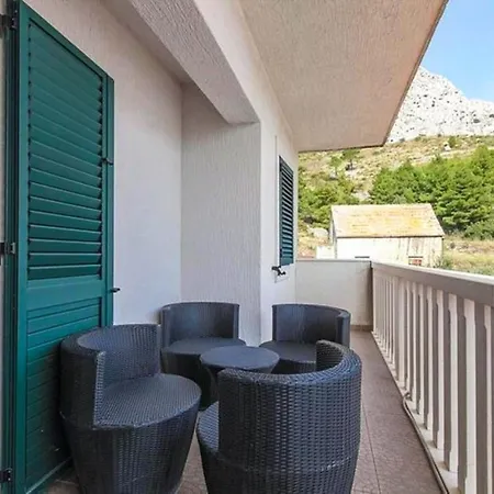 Apartment - Sleeps 6 - Jacuzzi - Seaside - Parking Apartment *